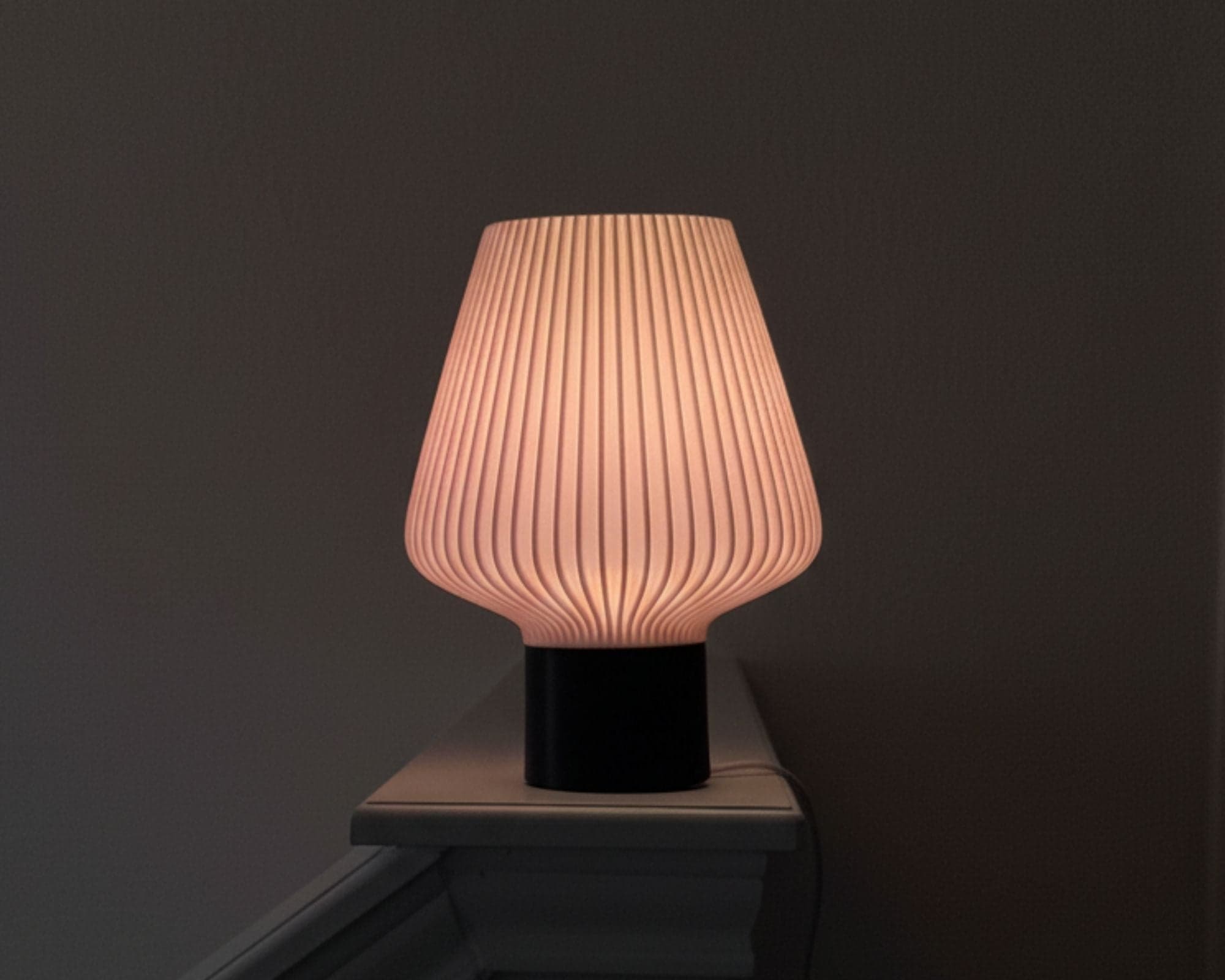 Aurora Shade Lamp - table lamp angle 4